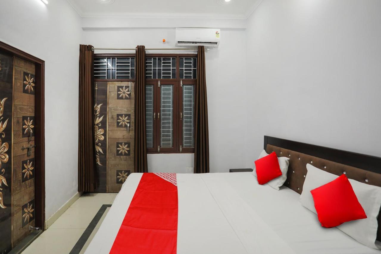 R.v Palace Hotel Lucknow